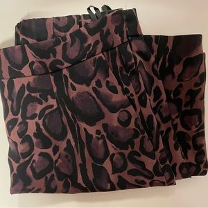 Babaton size 8 leopard trousers
